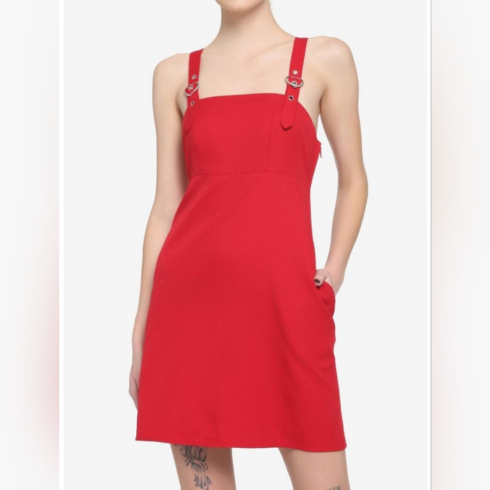 Hot Topic Red Heart Buckle Pinafore Dress 3XL NWT